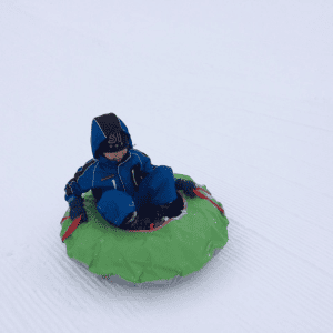 そり・スノーチューブイメージ写真