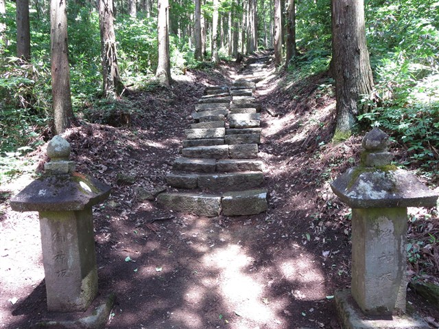 麓山神社左右大臣の記事画像2